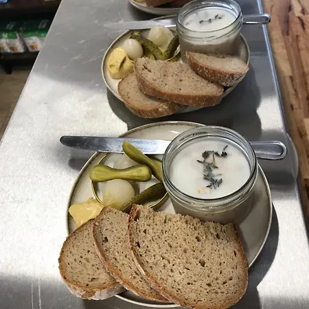 La Victoria יאנסקה לזנה